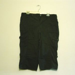 St John's Bay navy blue cargo capris 14 Petite